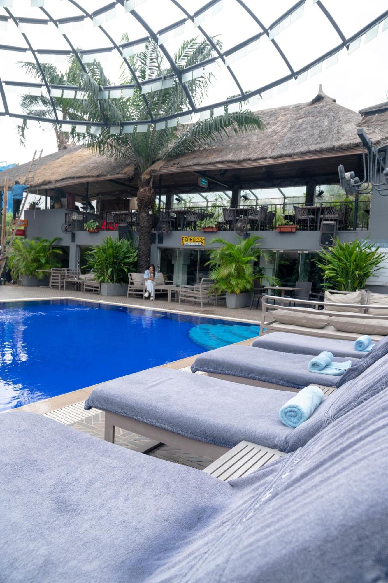 The Blowfish Hotel Lagos Buitenkant foto