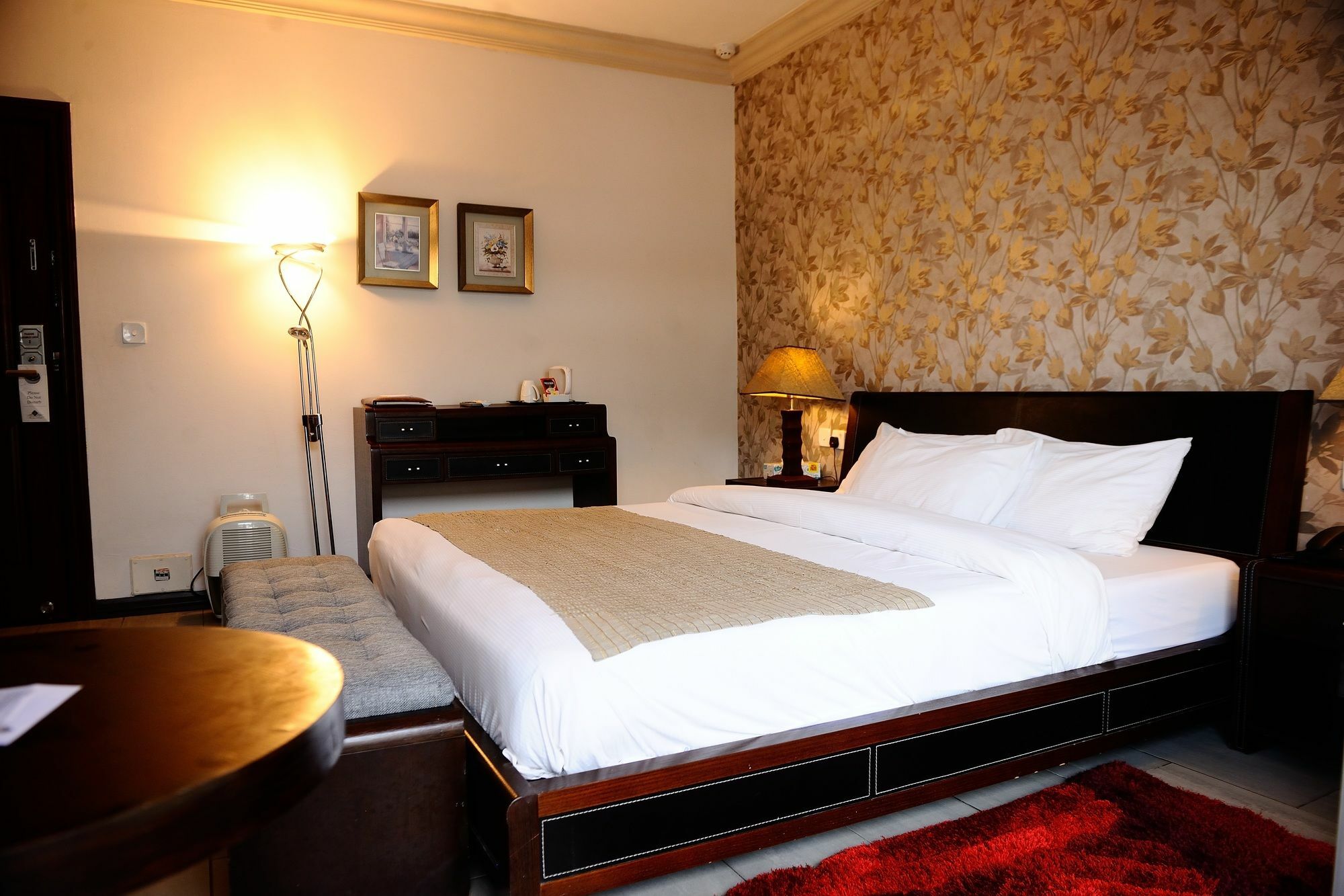 The Blowfish Hotel Lagos Buitenkant foto